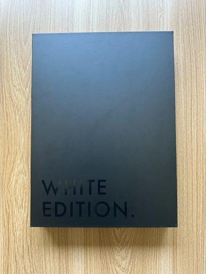 WhIte Vault X Hand Painted 9 Page Binder